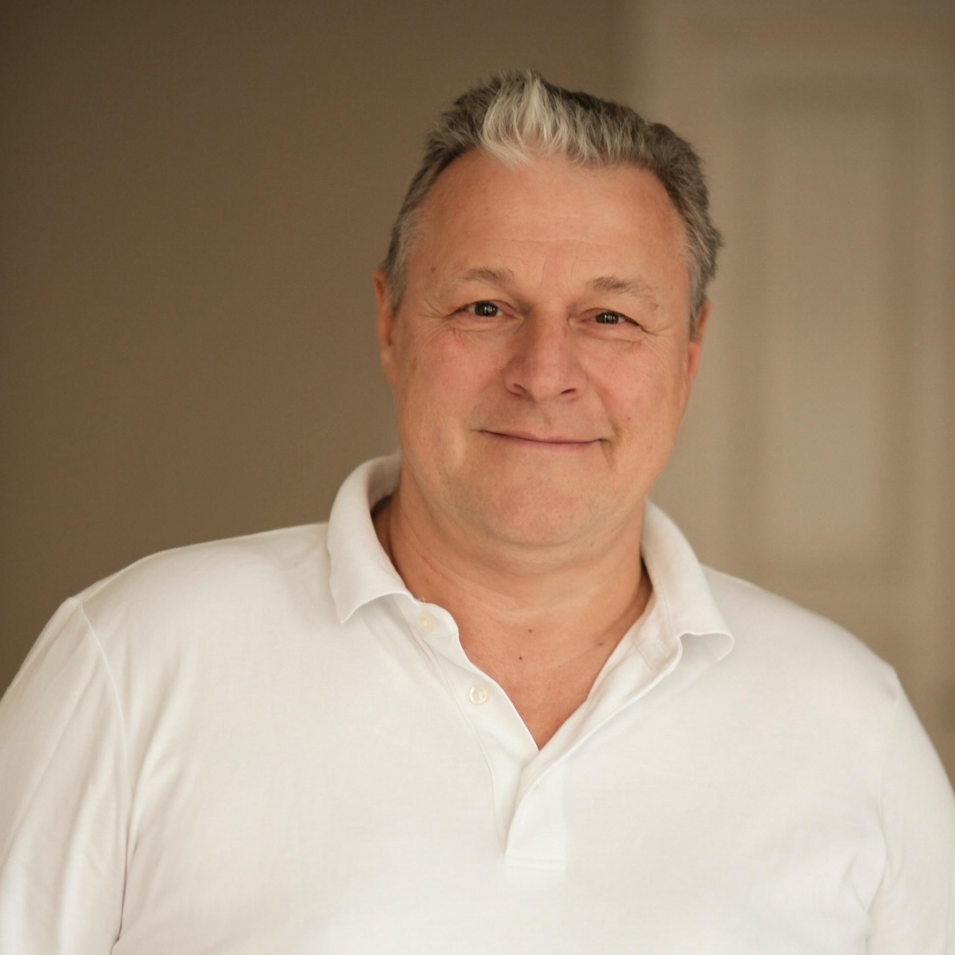 Dr. Christian Reinert